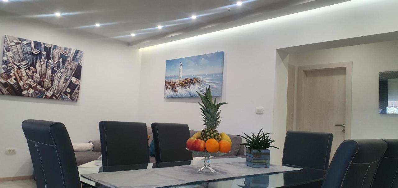 Urban Luxury Suites Juricevic ดูเช ภายนอก รูปภาพ
