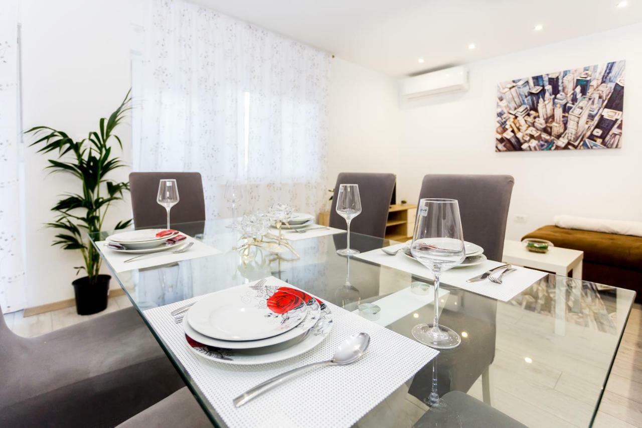 Urban Luxury Suites Juricevic ดูเช ภายนอก รูปภาพ