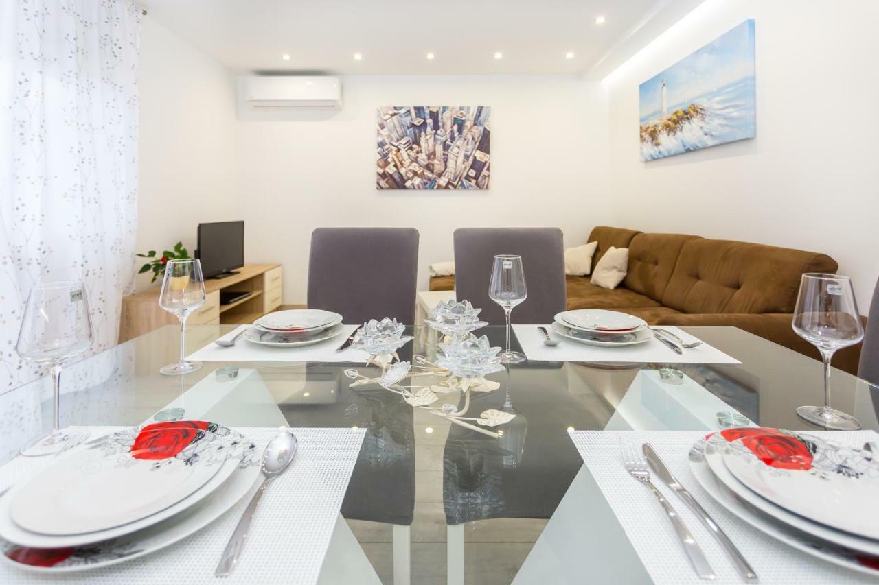 Urban Luxury Suites Juricevic ดูเช ภายนอก รูปภาพ